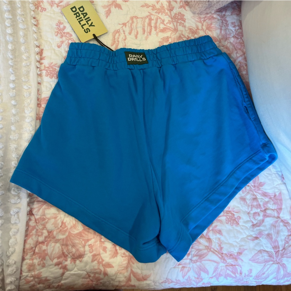 NWT daily drills super shorts